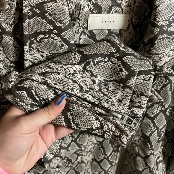 BLANKNYC Faux Snakeskin Jacket - Picture 4 of 4